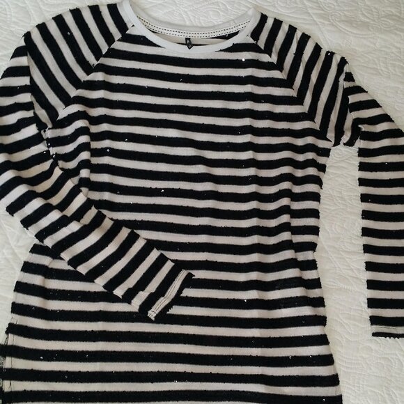 ONLY brand striped sweater Size XS-NWOT - Picture 5 of 10